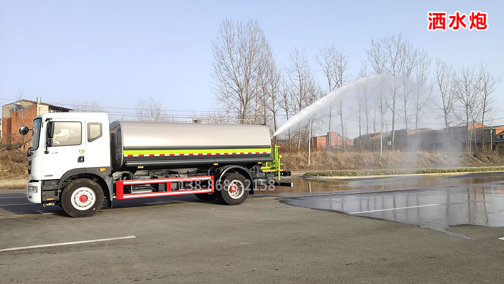 東風(fēng)天錦灑水車