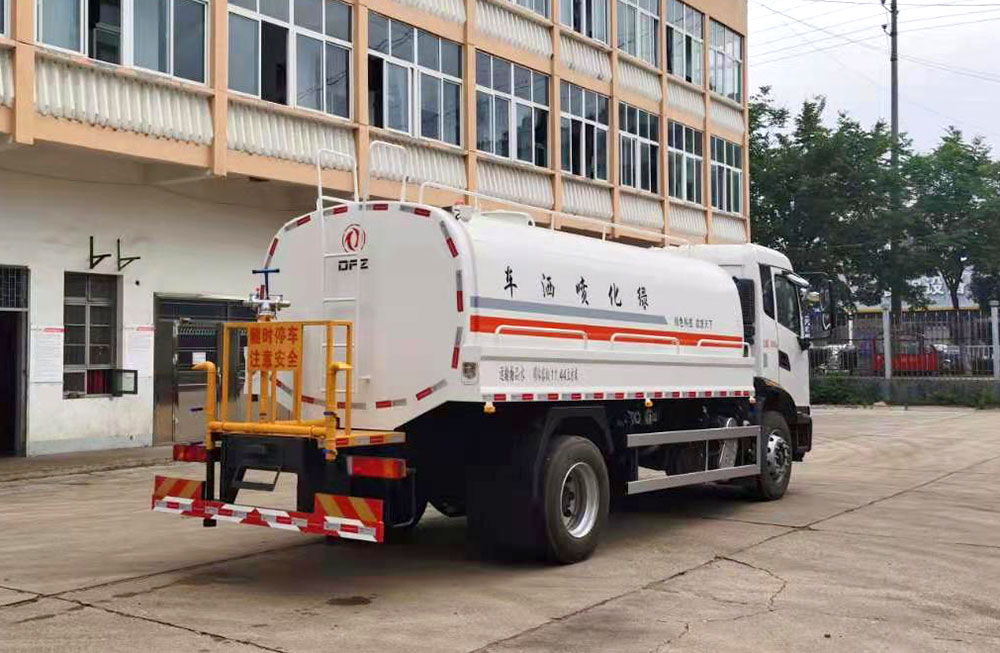 東風(fēng)天錦灑水車