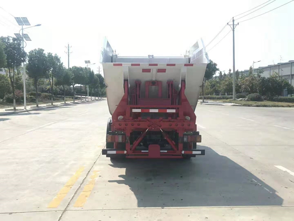 【6立方】多利卡D6后裝掛桶垃圾車