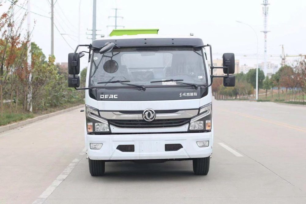 【6.5立方】東風(fēng)多利卡D7餐廚垃圾車